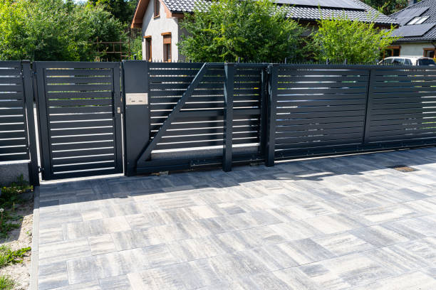 Best Interlocking Driveway Pavers  in Miamitown, OH